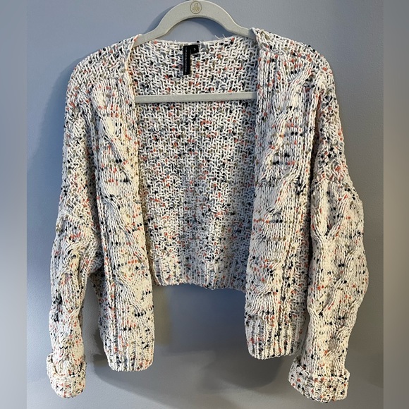 Moon&Madison Cropped Sweater Cardigan (small) - Picture 1 of 1